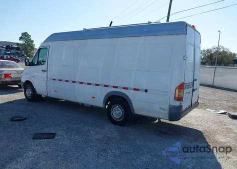2003 Dodge Sprinter Van 2500 Super High Ceiling z USA, uszkodzony, nr VIN WD2YD741635433170